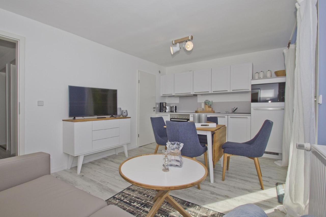 Moderne Ferienwohnung Mit Balkon, Meerblick - Ferienresidenz Zwei Boddenfewo 1-2 Lietzow Kültér fotó