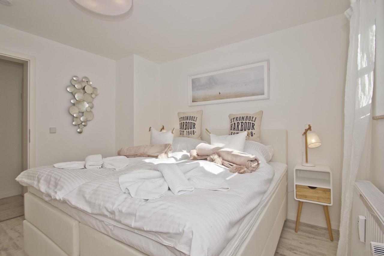 Moderne Ferienwohnung Mit Balkon, Meerblick - Ferienresidenz Zwei Boddenfewo 1-2 Lietzow Kültér fotó
