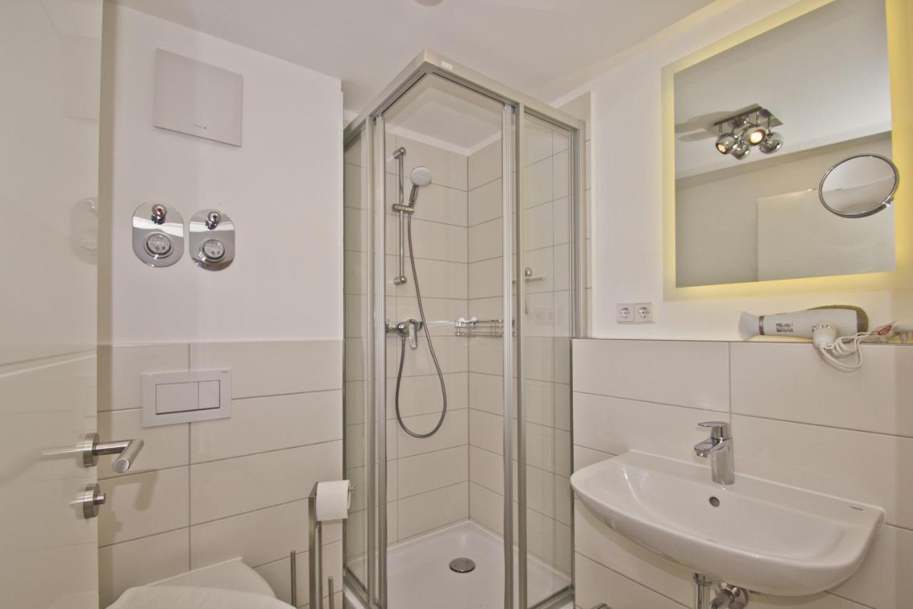 Moderne Ferienwohnung Mit Balkon, Meerblick - Ferienresidenz Zwei Boddenfewo 1-2 Lietzow Kültér fotó