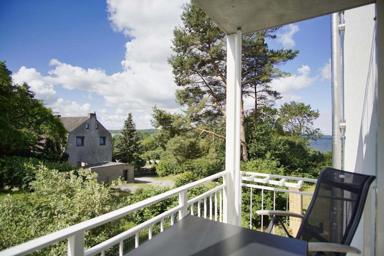 Moderne Ferienwohnung Mit Balkon, Meerblick - Ferienresidenz Zwei Boddenfewo 1-2 Lietzow Kültér fotó